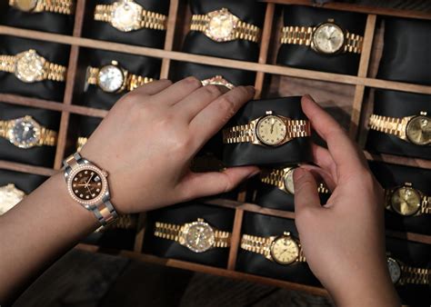 how much is a women's rolex|Meer.